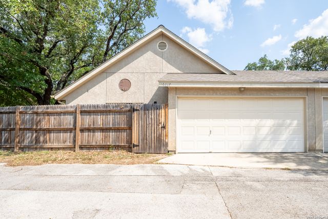 16817 Brookwood, San Antonio, TX 78248