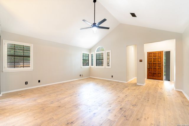 16817 Brookwood, San Antonio, TX 78248