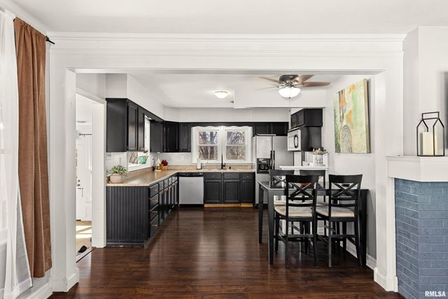 330 N SYCAMORE Terrace, Canton, IL 61520