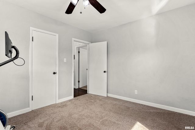 330 N SYCAMORE Terrace, Canton, IL 61520