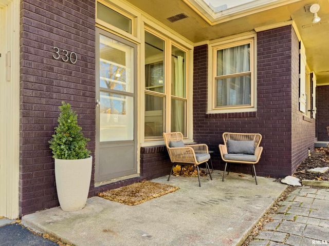 330 N SYCAMORE Terrace, Canton, IL 61520