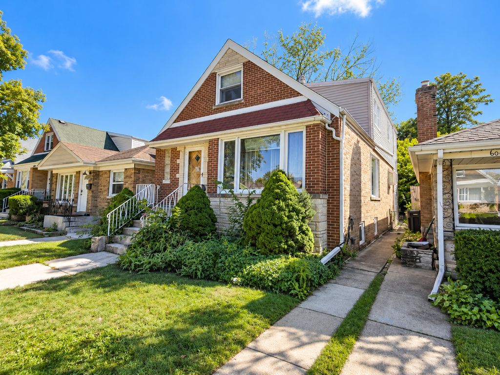 6059 W Lawrence Avenue, Chicago, IL 60630 — exterior
