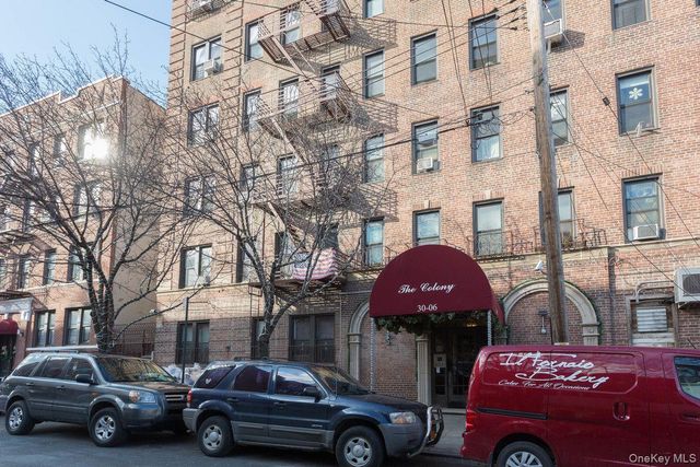 30-06 29 Street 6F, Astoria, NY 11102