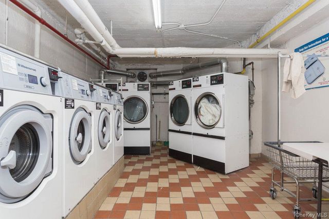 30-06 29 Street 6F, Astoria, NY 11102