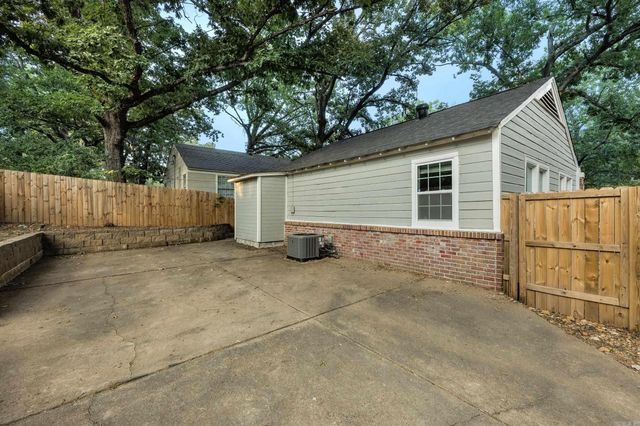2410 S Harrison St, Little Rock, AR 72204