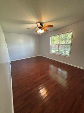 304 Ashton Way, Madisonville, TN 37354