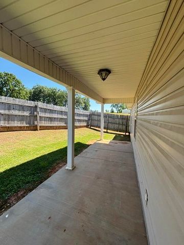304 Ashton Way, Madisonville, TN 37354