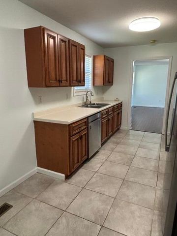 304 Ashton Way, Madisonville, TN 37354