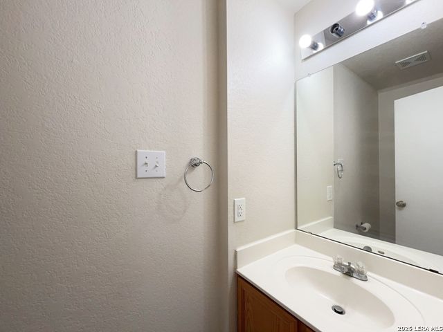 1419 Range Finder, San Antonio, TX 78245