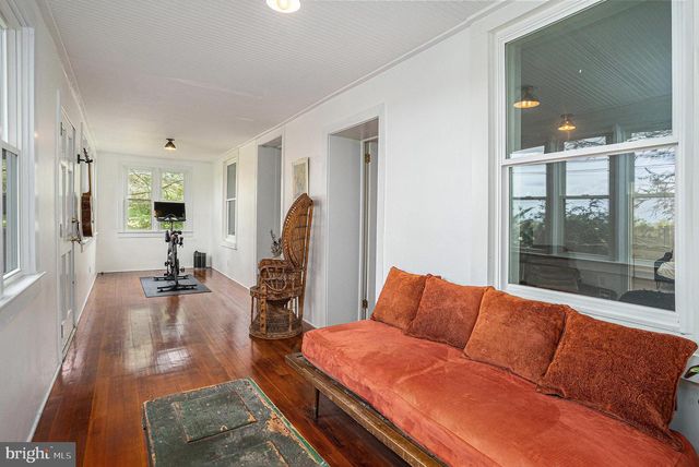 5934 KERNSVILLE RD, Orefield, PA 18069