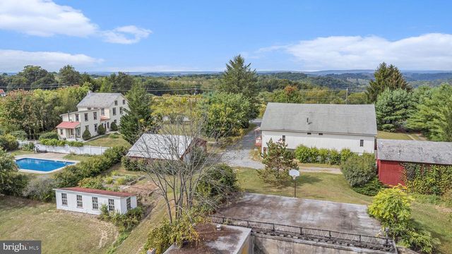 5934 KERNSVILLE RD, Orefield, PA 18069