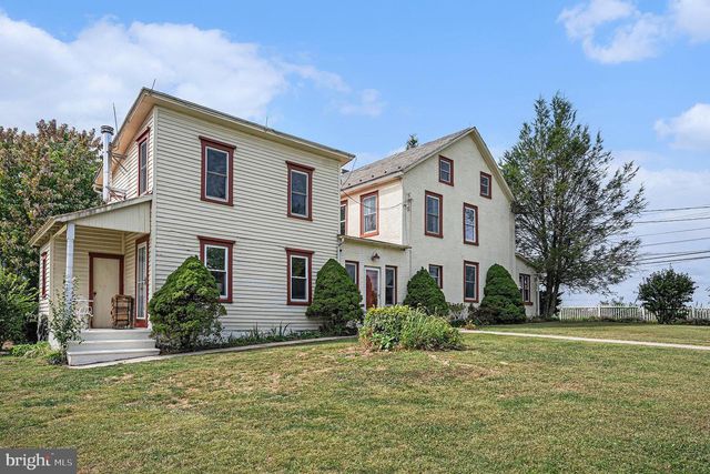 5934 KERNSVILLE RD, Orefield, PA 18069