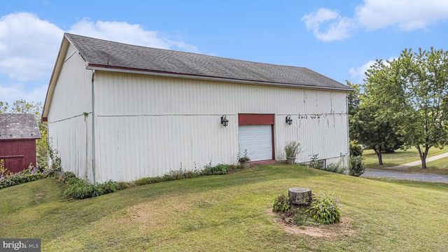 5934 KERNSVILLE RD, Orefield, PA 18069