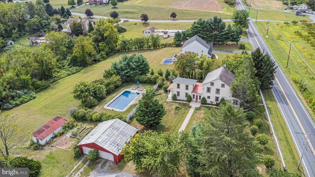 5934 KERNSVILLE RD, Orefield, PA 18069