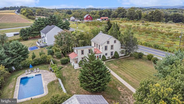 5934 KERNSVILLE RD, Orefield, PA 18069