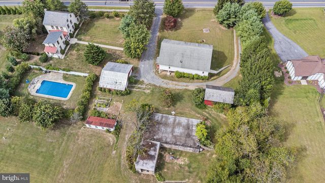 5934 KERNSVILLE RD, Orefield, PA 18069