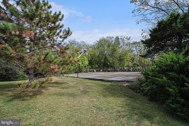 5934 KERNSVILLE RD, Orefield, PA 18069