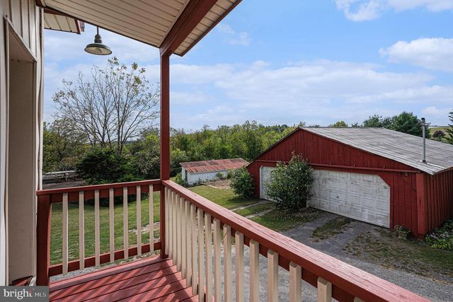 5934 KERNSVILLE RD, Orefield, PA 18069