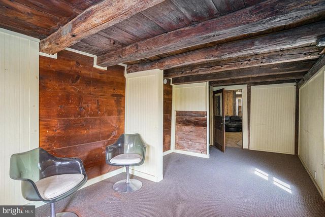 5934 KERNSVILLE RD, Orefield, PA 18069