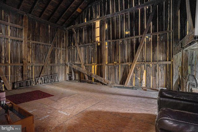 5934 KERNSVILLE RD, Orefield, PA 18069