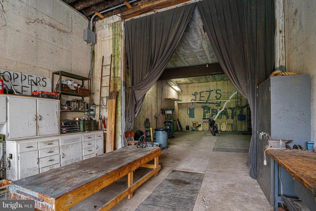 5934 KERNSVILLE RD, Orefield, PA 18069