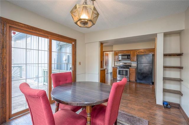 13921 S Brookwood Court, Olathe, KS 66062