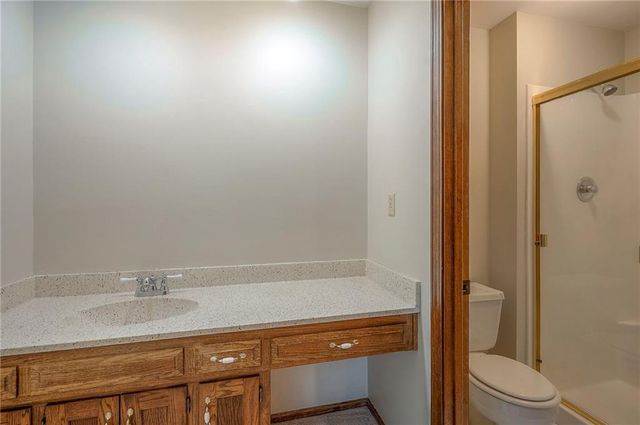 13921 S Brookwood Court, Olathe, KS 66062