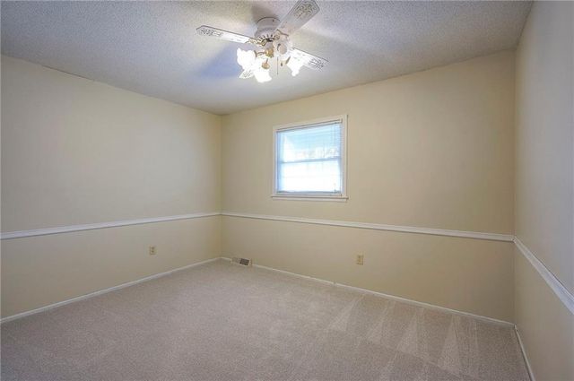 13921 S Brookwood Court, Olathe, KS 66062