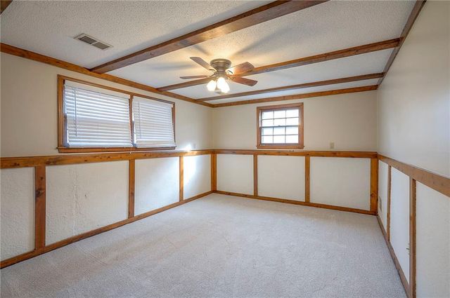 13921 S Brookwood Court, Olathe, KS 66062