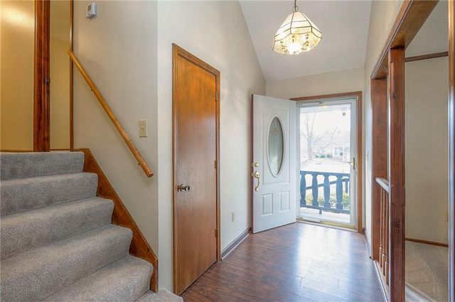 13921 S Brookwood Court, Olathe, KS 66062