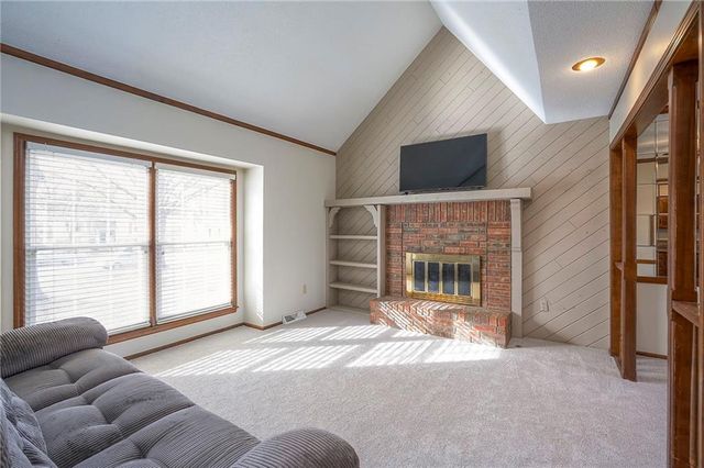 13921 S Brookwood Court, Olathe, KS 66062