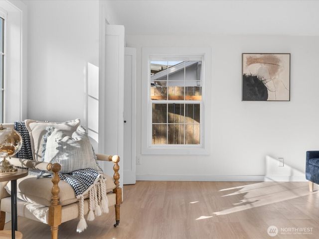 5706 225th Street SW, Mountlake Terrace, WA 98043