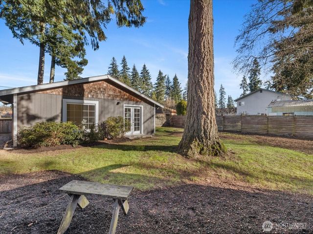 5706 225th Street SW, Mountlake Terrace, WA 98043