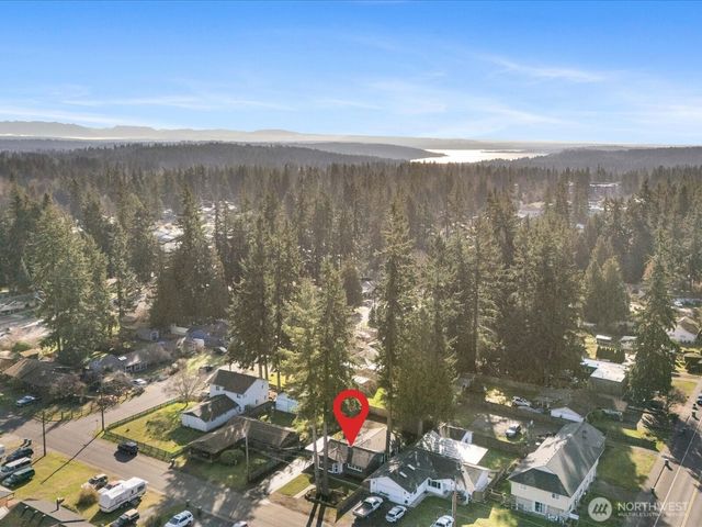 5706 225th Street SW, Mountlake Terrace, WA 98043