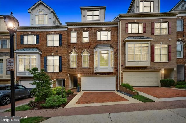 2131 N SCOTT ST N, Arlington, VA 22209