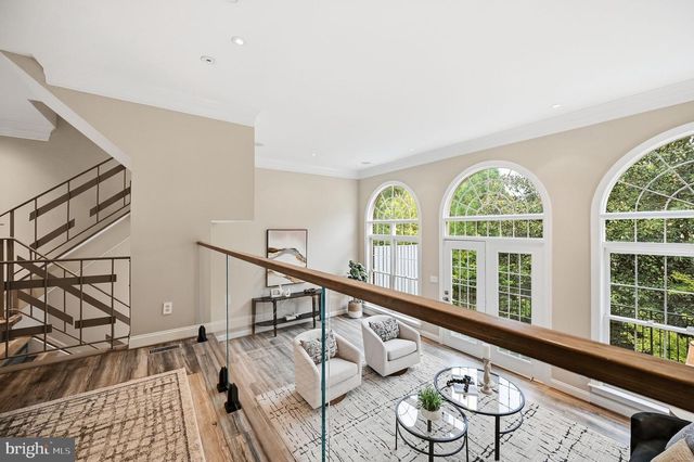 2131 N SCOTT ST N, Arlington, VA 22209