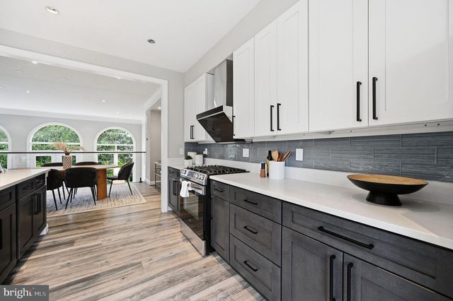 2131 N SCOTT ST N, Arlington, VA 22209