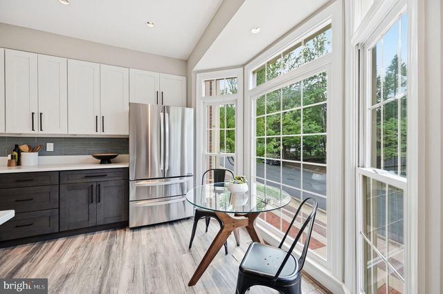 2131 N SCOTT ST N, Arlington, VA 22209