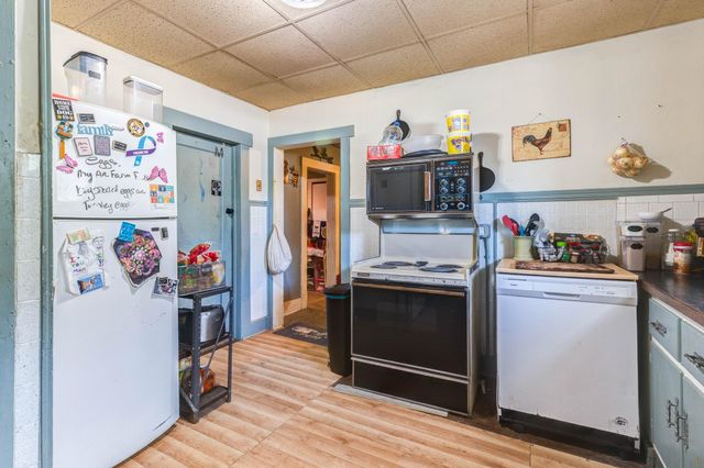 446 S College Ave, Salina, KS 67401