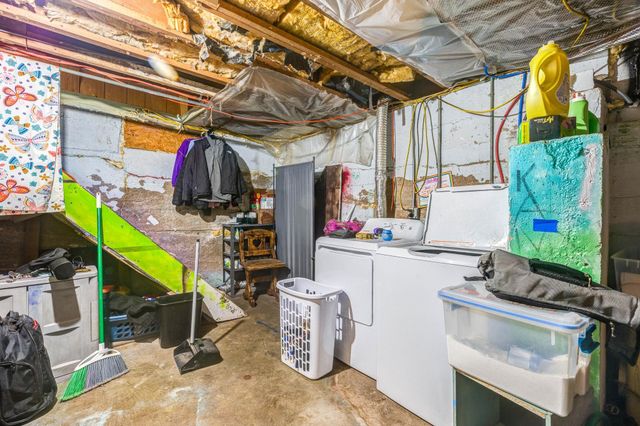 446 S College Ave, Salina, KS 67401