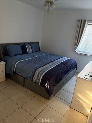 17443 Elkwood, Northridge (los Angeles), CA 91325