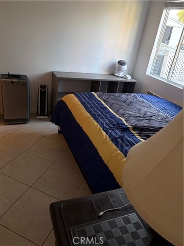 17443 Elkwood, Northridge (los Angeles), CA 91325