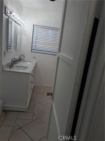 17443 Elkwood, Northridge (los Angeles), CA 91325