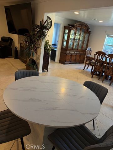 17443 Elkwood, Northridge (los Angeles), CA 91325