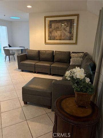 17443 Elkwood, Northridge (los Angeles), CA 91325