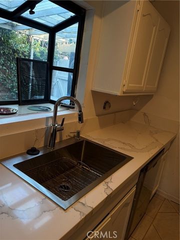 17443 Elkwood, Northridge (los Angeles), CA 91325