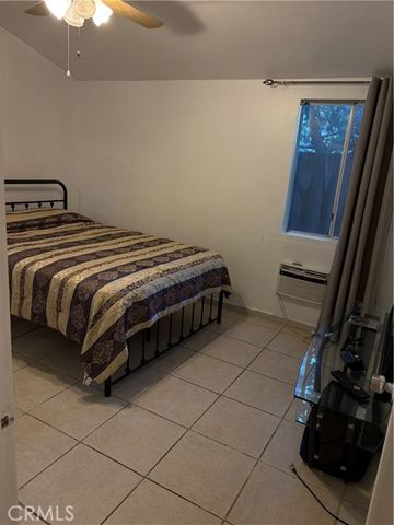 17443 Elkwood, Northridge (los Angeles), CA 91325