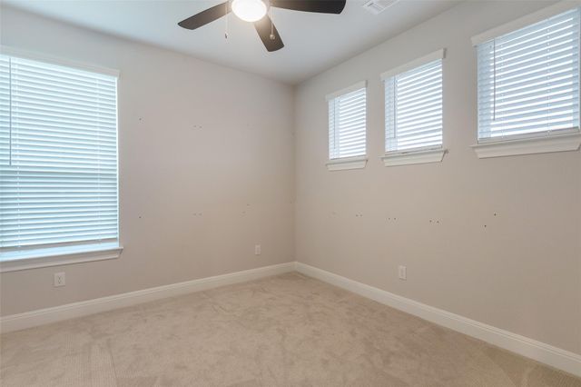 103 Periwinkle LN, Bastrop, TX 78602