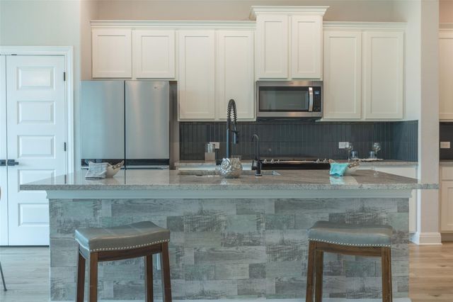 103 Periwinkle LN, Bastrop, TX 78602