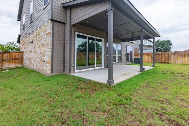 103 Periwinkle LN, Bastrop, TX 78602